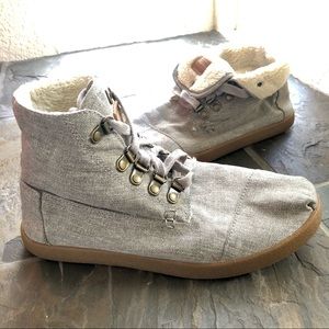 Toms Fold Over Boot/Sneaker